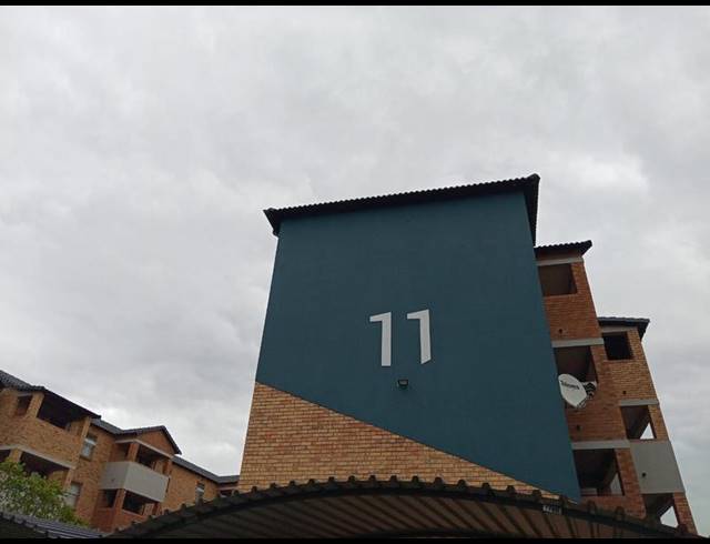 2 BEDROOM PROPERTY TO RENT IN HEUWELOORD